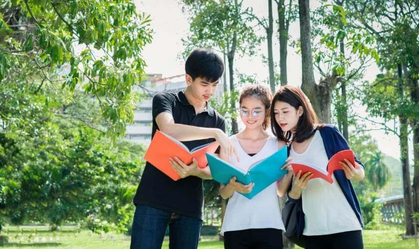 Tiêu chí quyết định 16 điểm khối A01 nên chọn trường nào, ngành nào