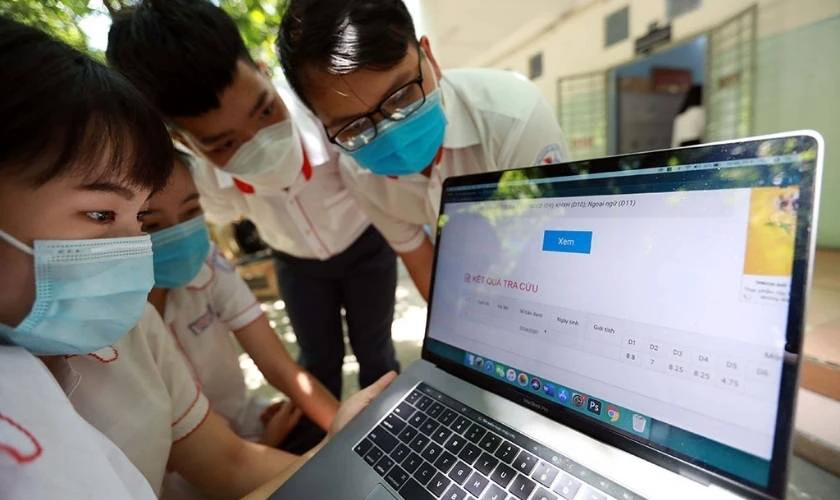 Tiêu chí quyết định 19 điểm khối D07 nên chọn trường nào, ngành nào