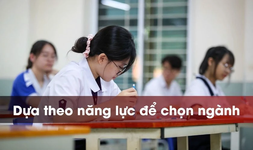 Tiêu chí quyết định 20 điểm khối A01 nên chọn trường nào, ngành nào