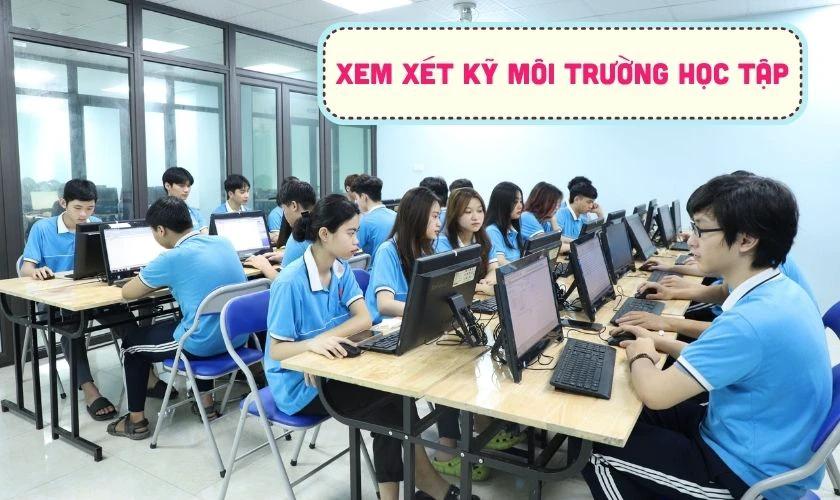 Môi trường học tập, học phí và cơ hội việc làm sau tốt nghiệp