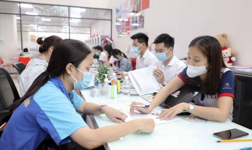 Tìm hiểu 22 điểm khối C00 nên chọn trường nào