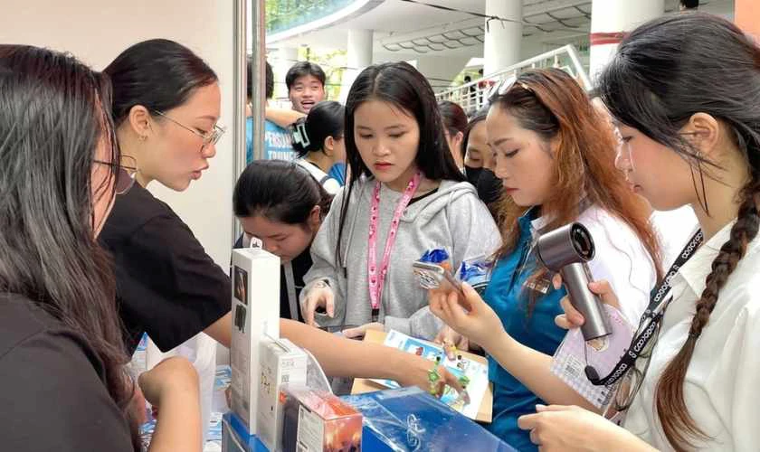 Điều kiện tài chính và vị trí địa lý
