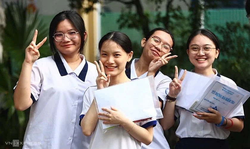 27 điểm khối C00 có cao không?