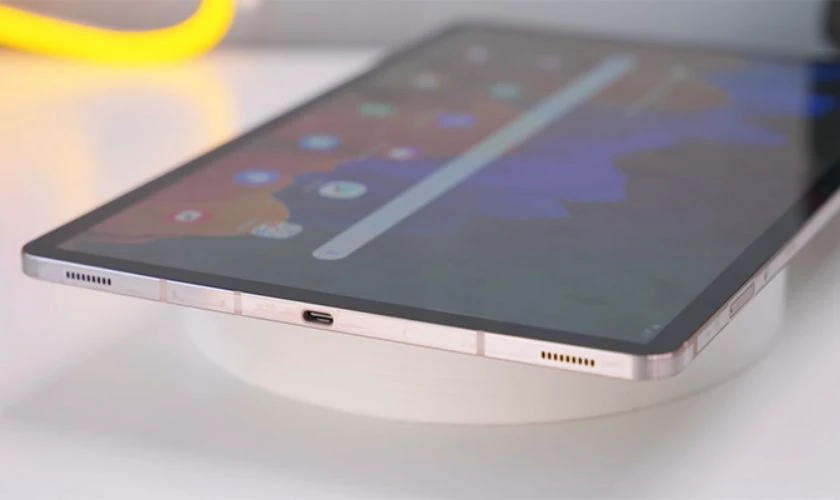 Kiểm tra hình thức bên ngoài màn hình Samsung Tab S7