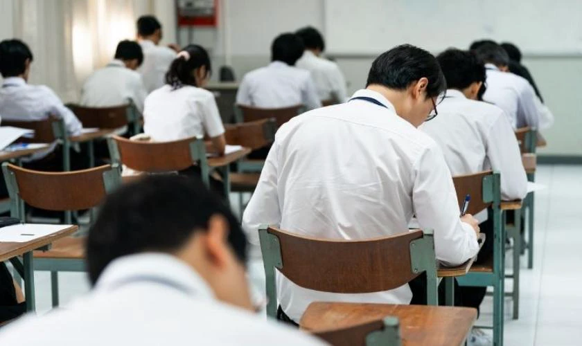Phải làm gì khi đạt 5.0 điểm thi tốt nghiệp THPT 2026?