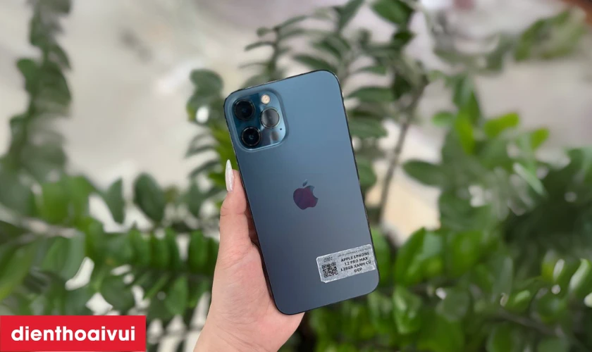 12 pro max với tình trạng máy cũ đẹp