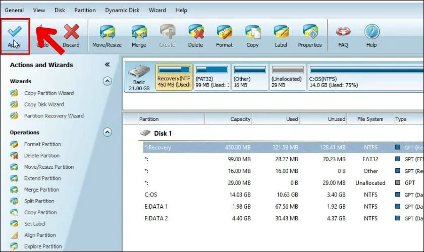 Chọn Apply để thực hiện gộp ổ đĩa trên Win 11 