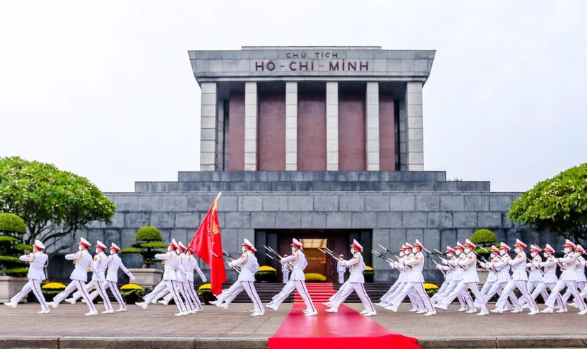 Lễ Quốc khánh 2/9: Trang nghiêm với lễ thượng cờ