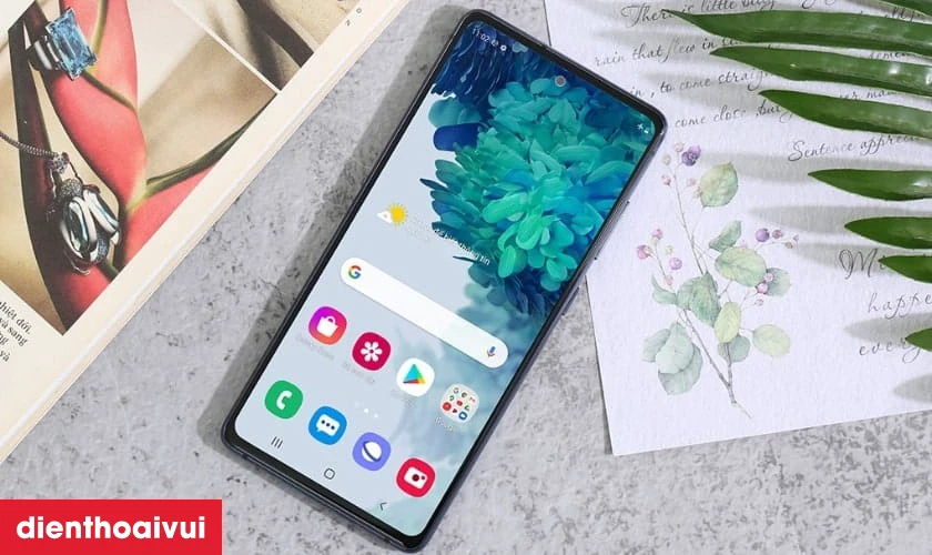 Có nên mua Samsung Galaxy S20 FE 256GB (Fan Edition) - Cũ đẹp hay không?