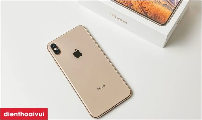 iPhone Xs, Xs Max đang giảm giá mạnh