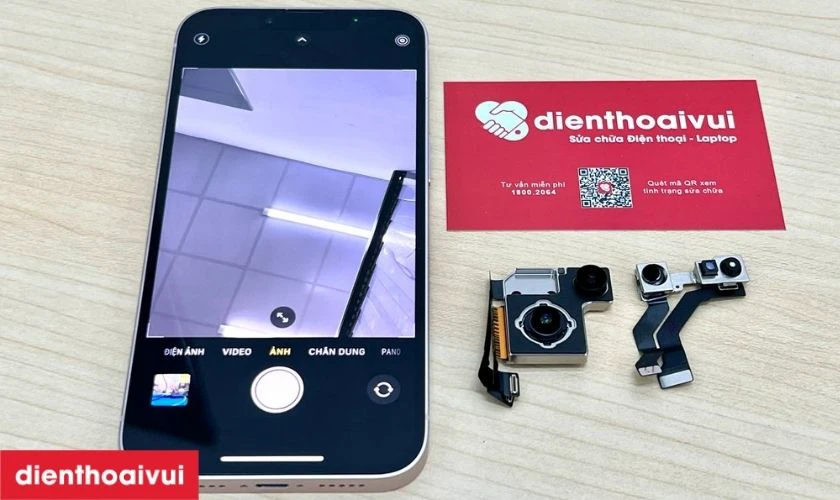 Thay camera trước cho iPhone 14 Pro giá bao nhiêu tại Điện Thoại Vui