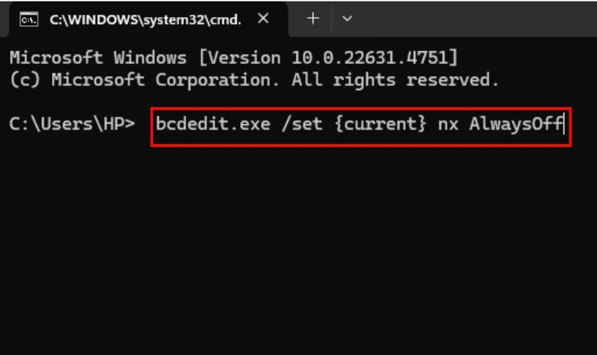 Trong cửa sổ Command Prompt, bạn hãy gõ dòng lệnh bcdedit.exe /set {current} nx AlwaysOff và nhấn Enter