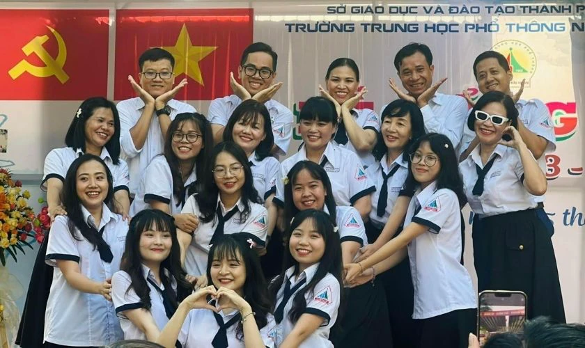 Hình ảnh đẹp tri ân thầy cô ngày Nhà giáo