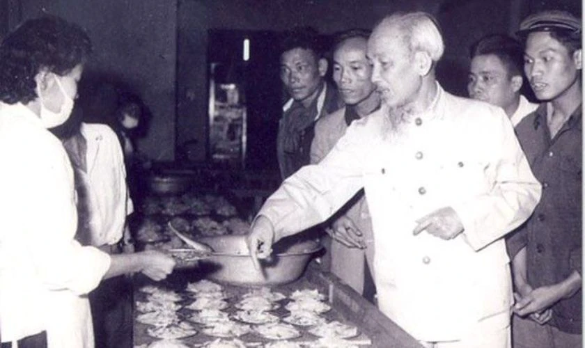 Ảnh Bác Hồ chia sẻ, góp ý