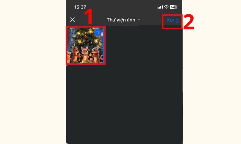 Nhấn xong để lưu lại ảnh bìa