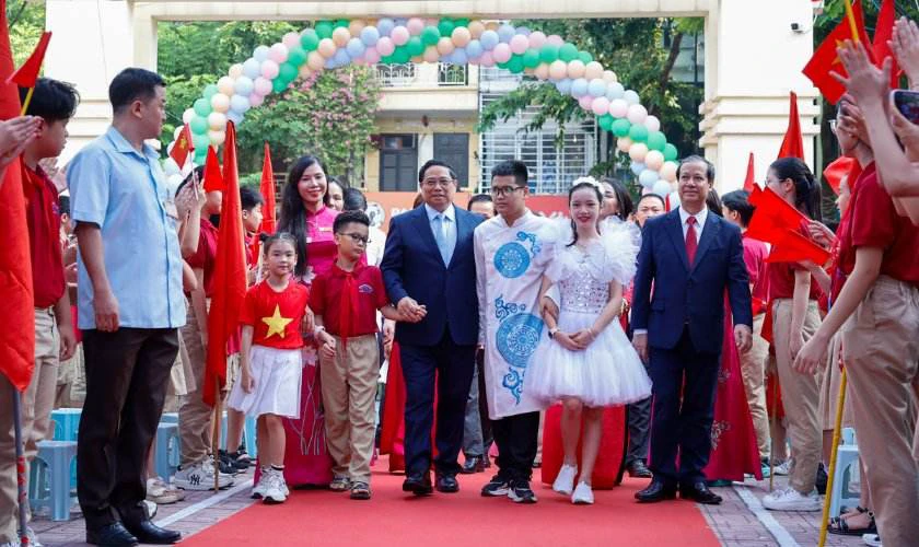 Ảnh khai giảng năm học mới 2025 - 2026 ấn tượng