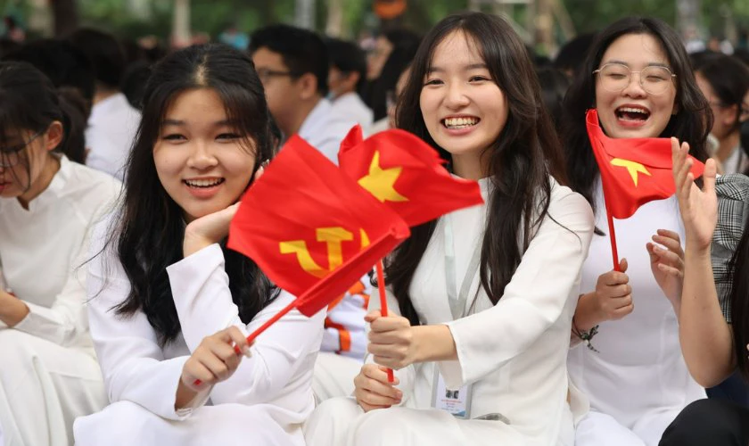 Ảnh khai giảng năm học mới vui vẻ