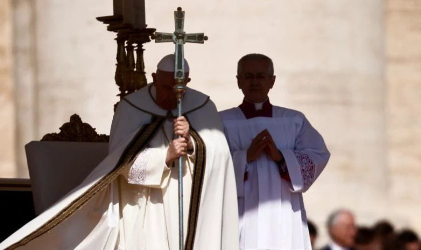 Ảnh làm lễ ở nhà thờ