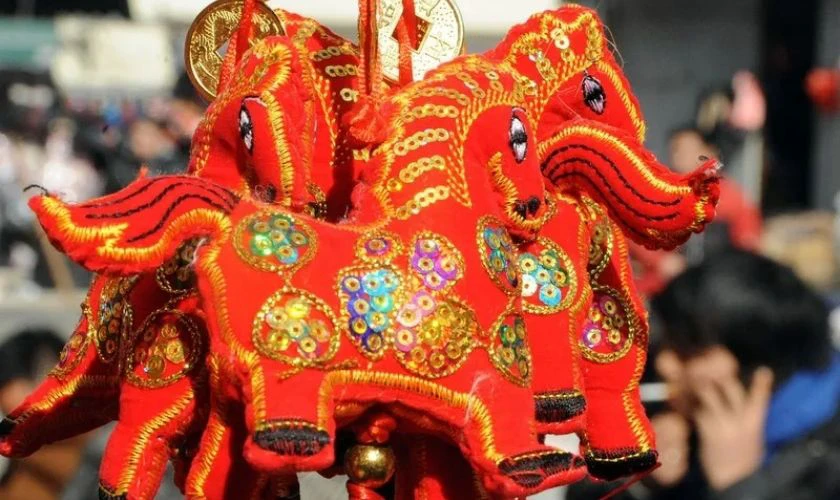 Con ngựa bằng vải