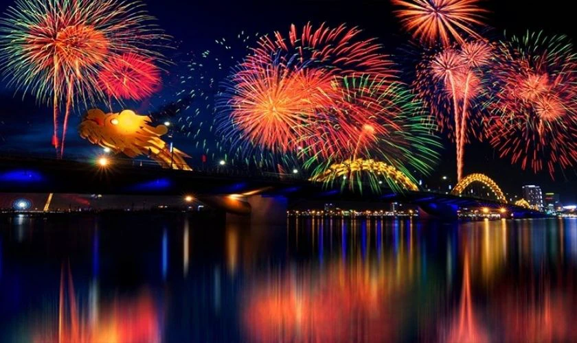 Ảnh pháo hoa mừng năm mới Bính Ngọ