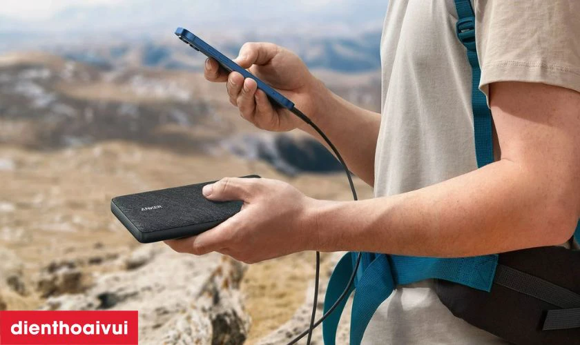 Một trong những điểm cộng lớn của Anker PowerCore III B2B là thiết kế nhỏ gọn