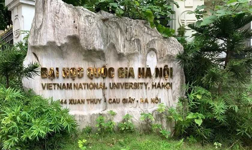 Các yếu tố ảnh hưởng đến Học phí Đại học Quốc gia Hà Nội 2025