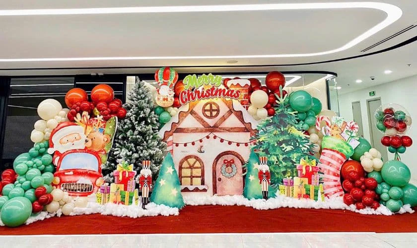 Backdrop Noel cho trường mầm non ấn tượng