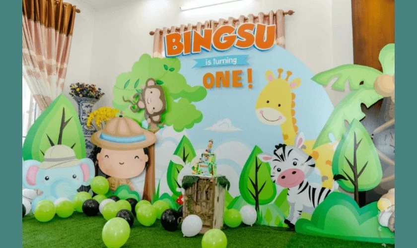 Backdrop Quốc tế Thiếu nhi 2025 chủ đề động vật hd