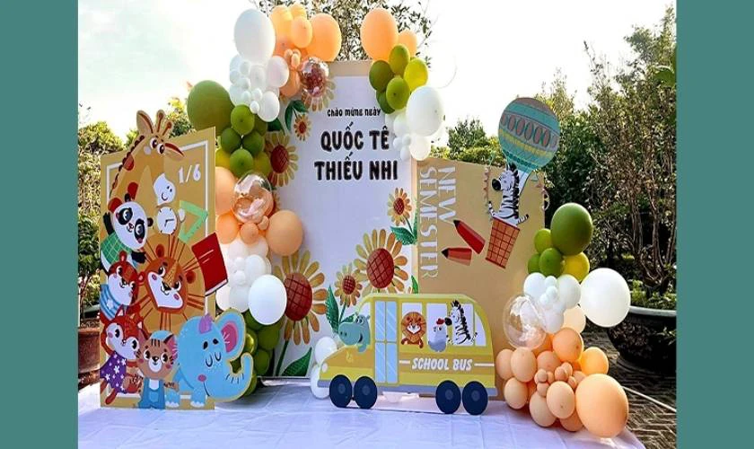 Backdrop Quốc tế Thiếu nhi 2025 chủ đề động vật free