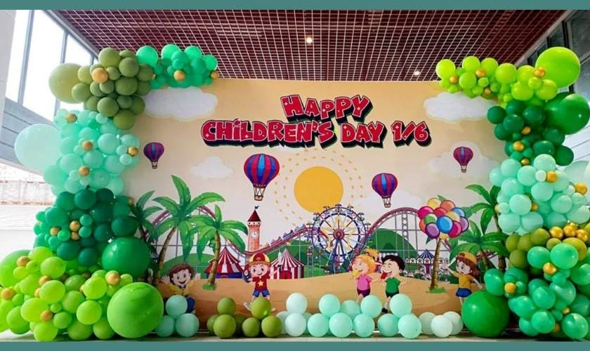 Backdrop Quốc tế Thiếu nhi 2025 tại nhà thiếu nhi HD