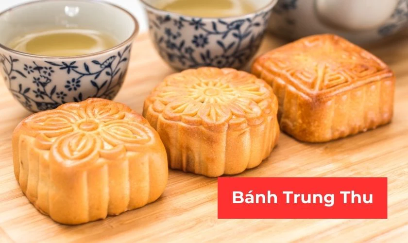 Bánh Trung Thu là món quà truyền thống trong ngày này