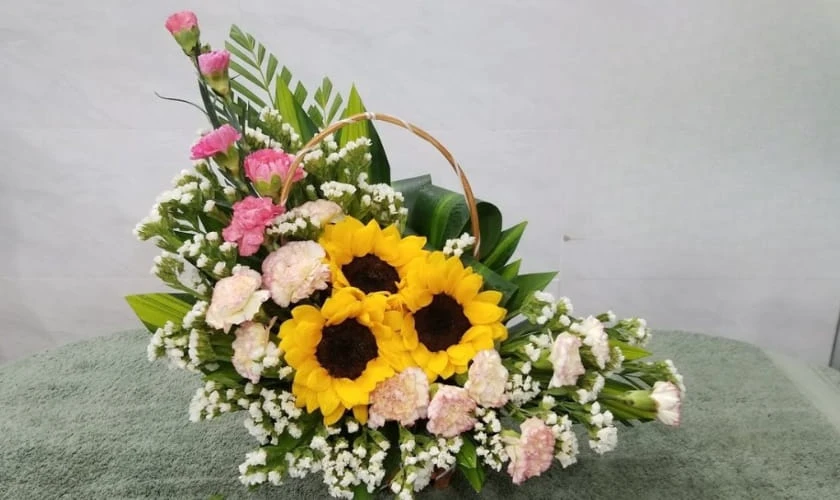 Mẹo đọc bài thuyết trình cắm hoa hồng 20/10 đạt giải cao