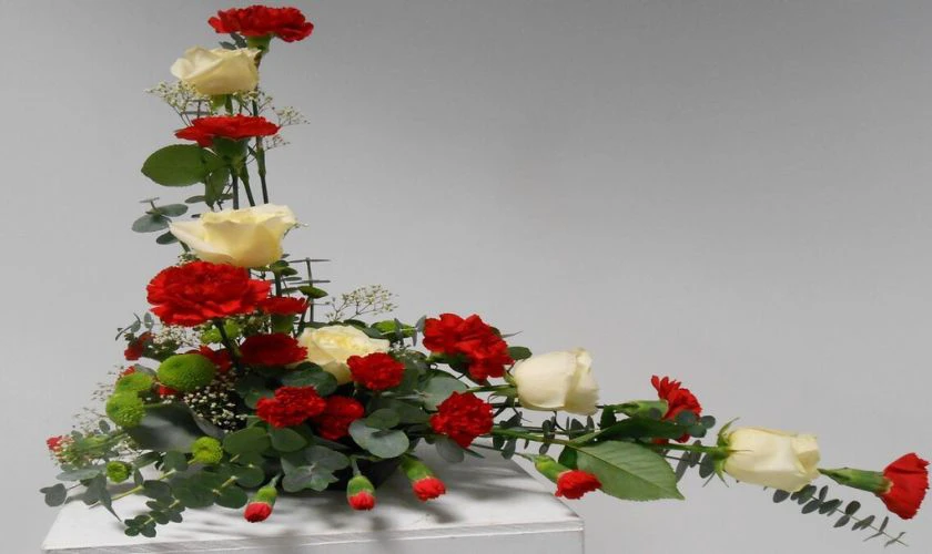 Bài thuyết trình cắm hoa hồng 20/11 đạt giải cao 2025