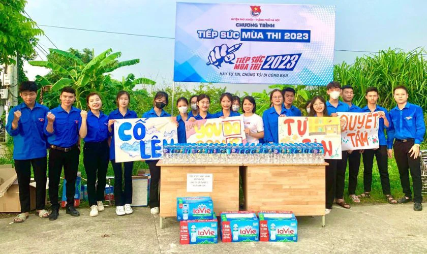 Bài viết về tiếp sức mùa thi dành cho sĩ tử 2k7