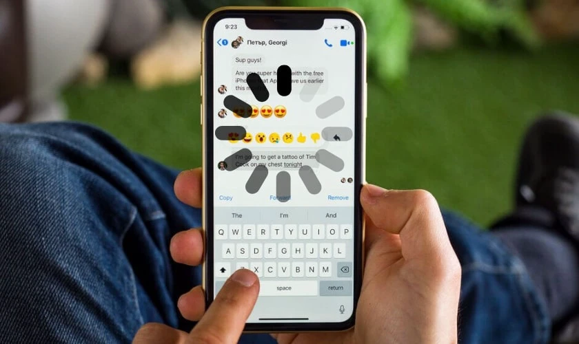 Bàn phím iPhone 16 bị lag có dấu hiệu gì