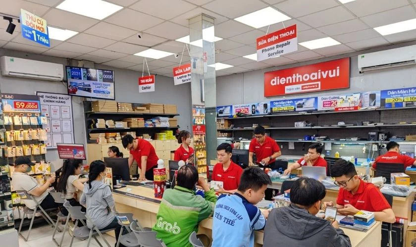 Mang máy tính đến Điện Thoại Vui để được kiểm tra và sửa lỗi