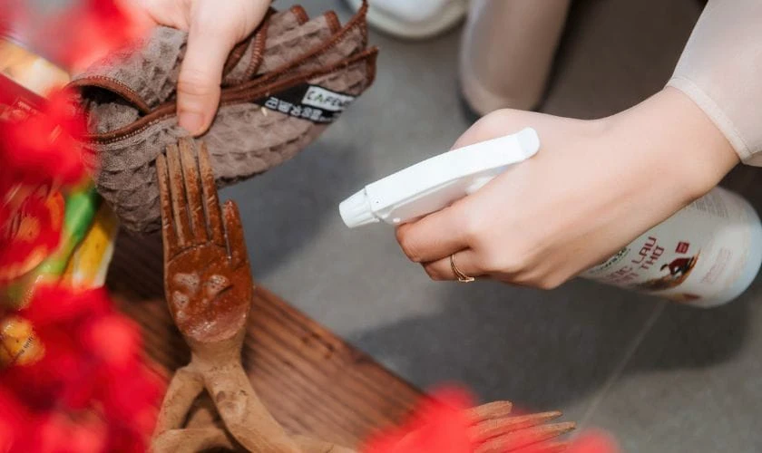 Chuẩn bị đầy đủ đồ dùng lau dọn