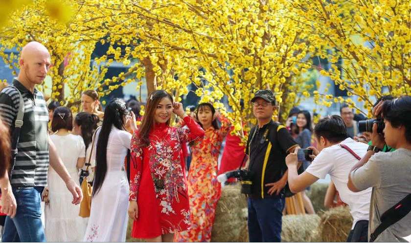 Hạn chế đi chơi xa và đến nơi đông người
