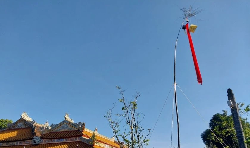 Cây nêu đầu làng, biểu tượng Tết đẹp