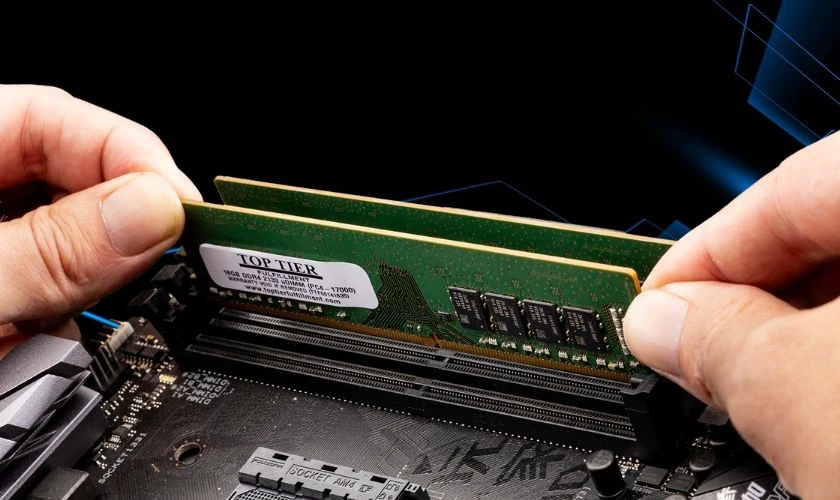 RAM (Random Access Memory)
