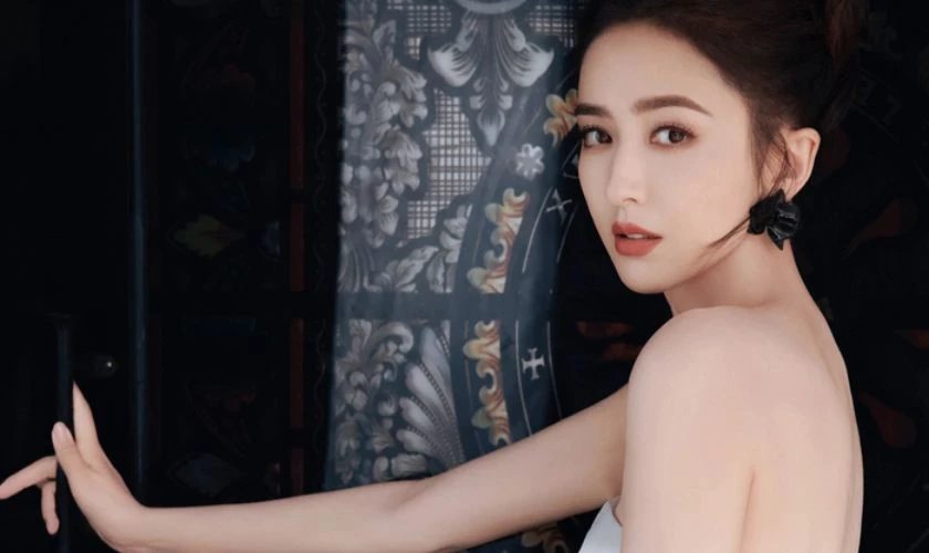 Các phim và chương trình truyền hình hay nhất có sự tham gia của Đồng Lệ Á