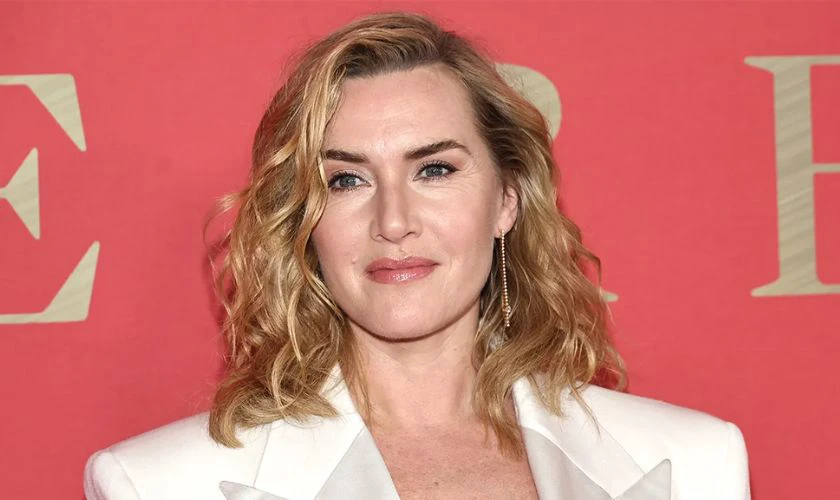 Kate Winslet sinh năm 1975 tại Anh với niềm đam mê diễn xuất từ khi còn bé
