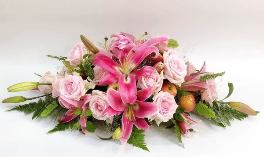 Cách cắm hoa hình oval mới lạ