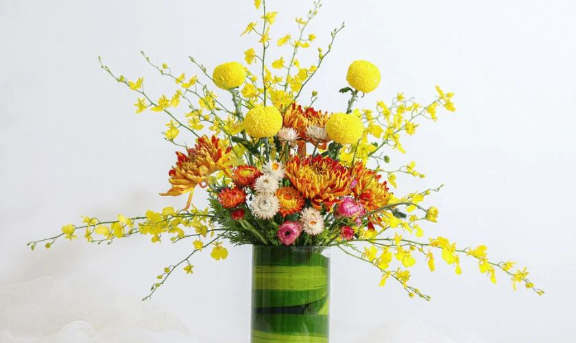 Mẫu cắm hoa ngày Tết 2026 Bính Ngọ