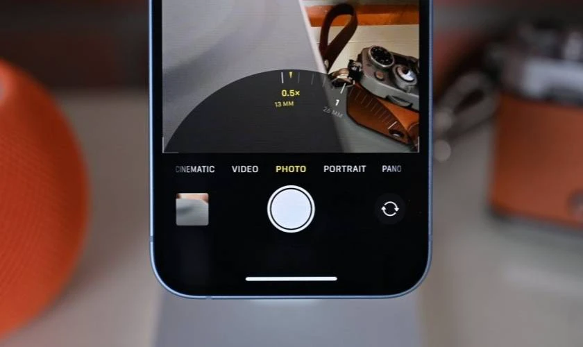 Điều chỉnh phạm vi ống kính Camera trên iPhone 12 Pro Max