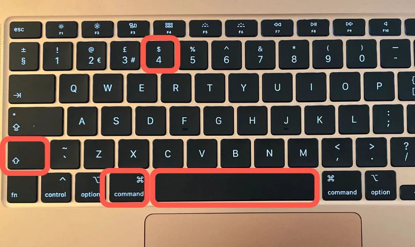 Chụp cửa sổ ứng dụng bằng Shift + Command + 4 + Space