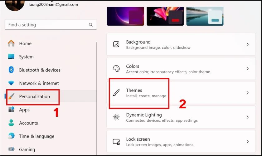Kéo chọn mục Personalization bên trái, sau đó chọn mục Themes