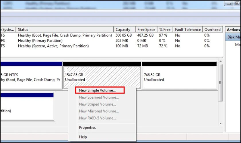 Tạo phân vùng cho ổ cứng bằng cách chuột phải và chọn New Simple Volume