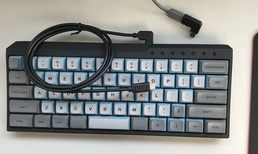 Cách kết nối bàn phím có dây với laptop DELL nhanh
