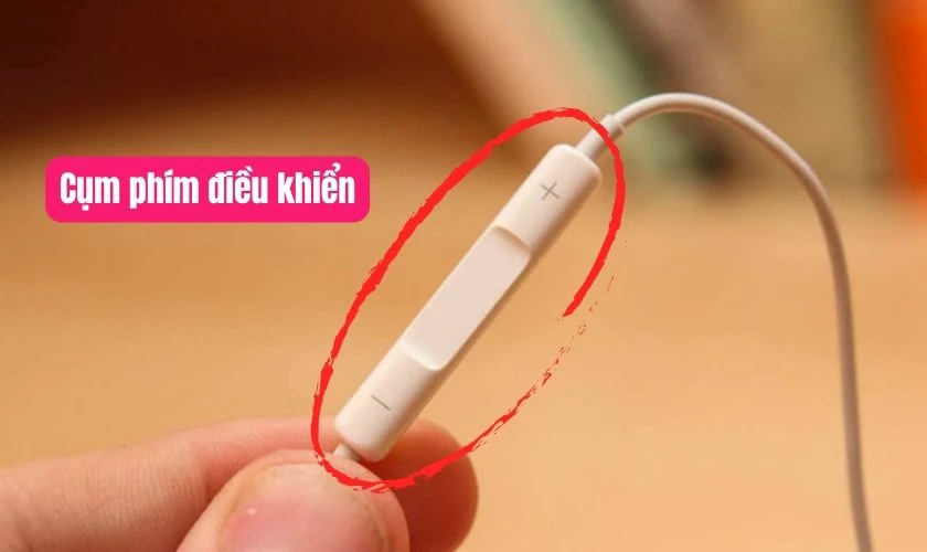 Cách sử dụng các chức năng chính trên tai nghe